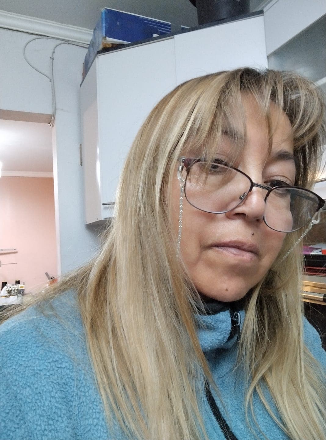 Foto de Veronica R. usando Acondicionador Matizador Platinum 200 ml