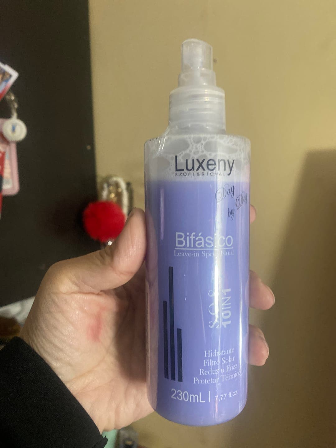 Foto de Naty Q. usando Shampoo Matizador Platinum 300 ml