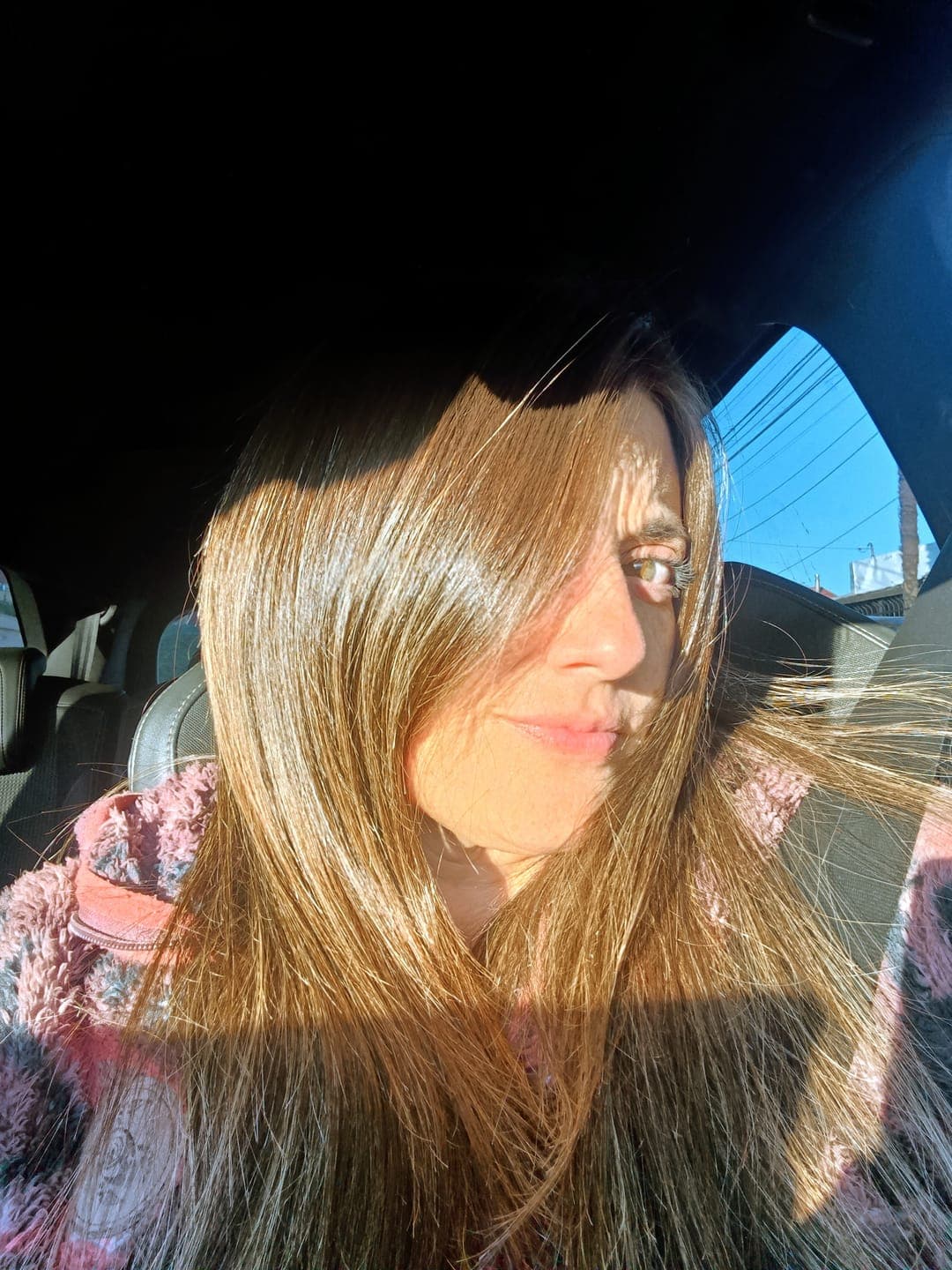 Foto de Johanna M. usando Shampoo Post-Alisado 300 ml