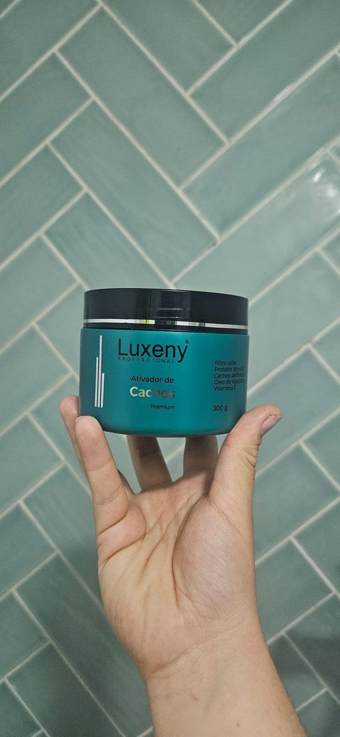 Foto de Laura A. usando Activador de Rizos Termoactivo 300 g