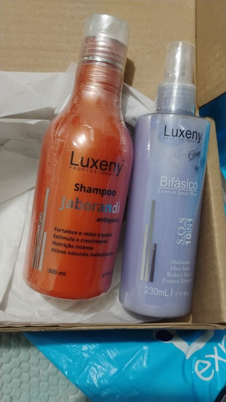 Foto de Verónica S. usando Shampoo Anticaída Jaborandi 300ml