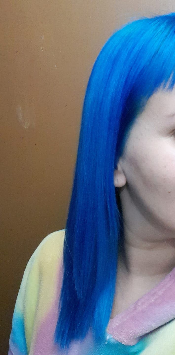 Foto de Javiera D. usando Shampoo Anticaída Jaborandi 300ml