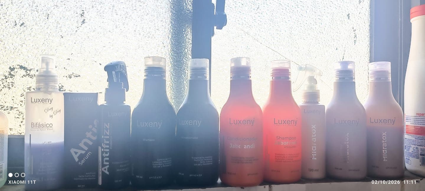 Foto de Pamela B. usando Shampoo Hidratox 300 ml