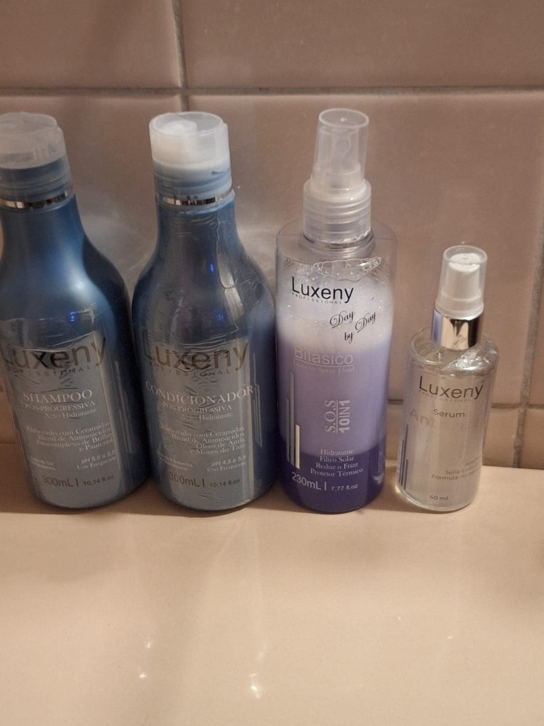 Foto de Nelda F. usando Shampoo Post-Alisado 300 ml