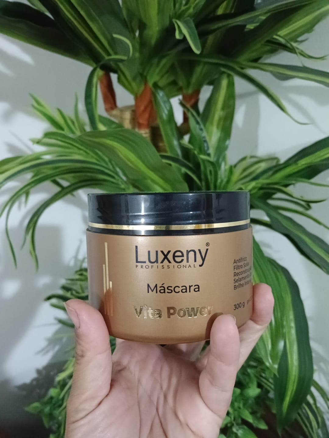 Foto de Carolina I. usando Mascarilla Vita Power 300g