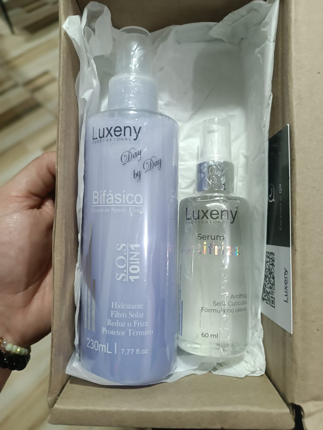 Foto de Kathy F. usando Serum Antifrizz 60 ml