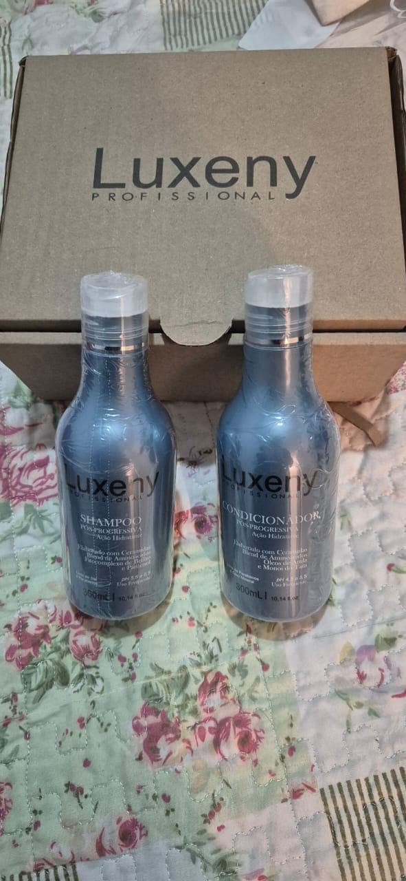 Foto de Yohanna P. usando Shampoo Post-Alisado 300 ml
