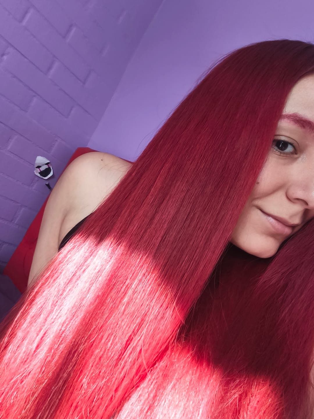 Foto de Valentina C. usando Protector Térmico Antifrizz 120 ml