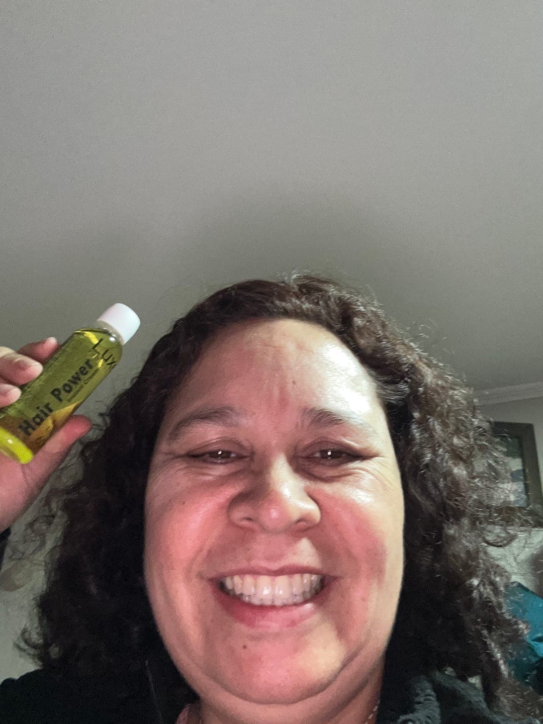 Foto de Patricia L. usando Hair Power - Reparación Capilar 60 ml