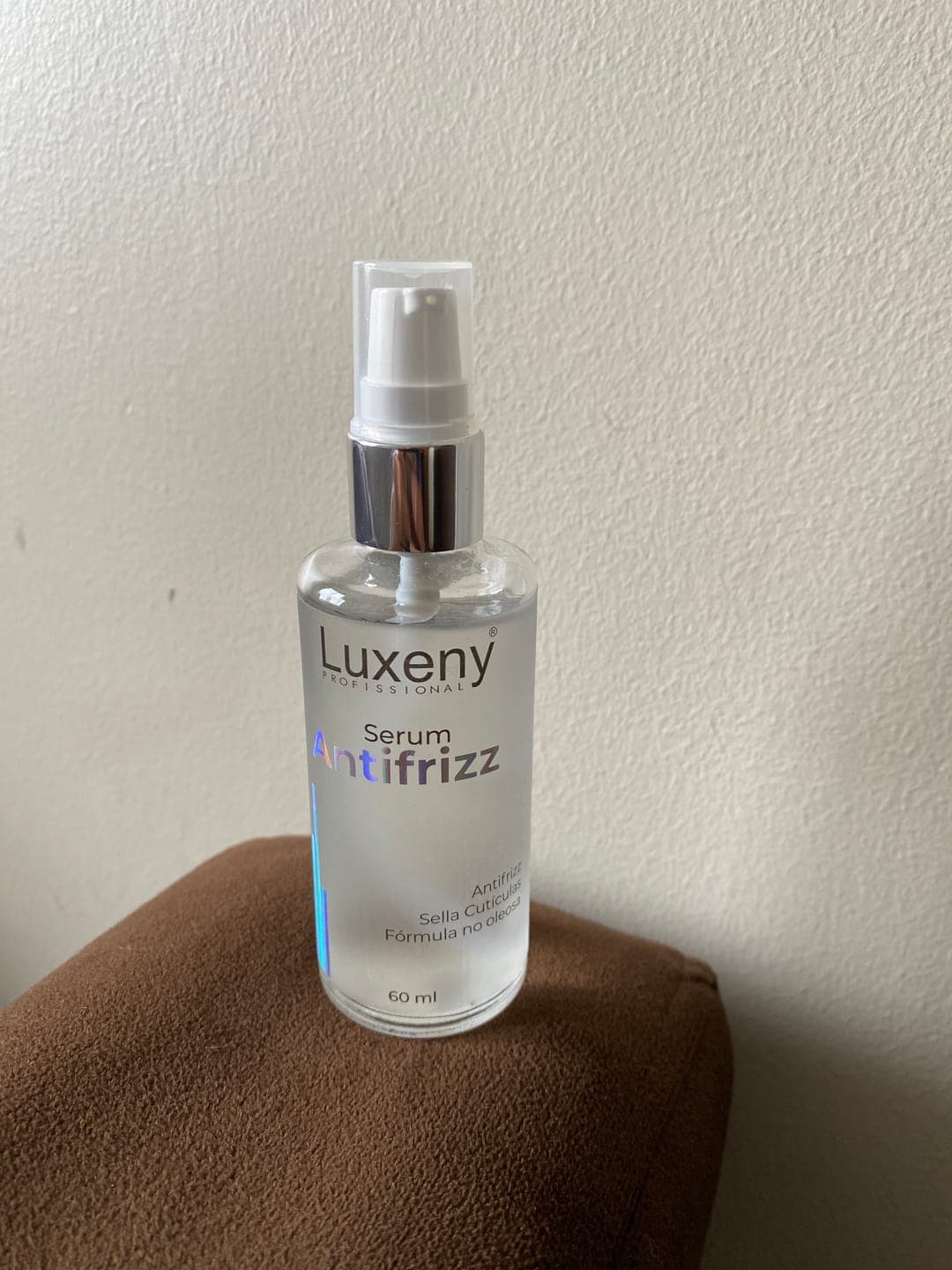 Foto de Nicole R. usando Serum Antifrizz 60 ml