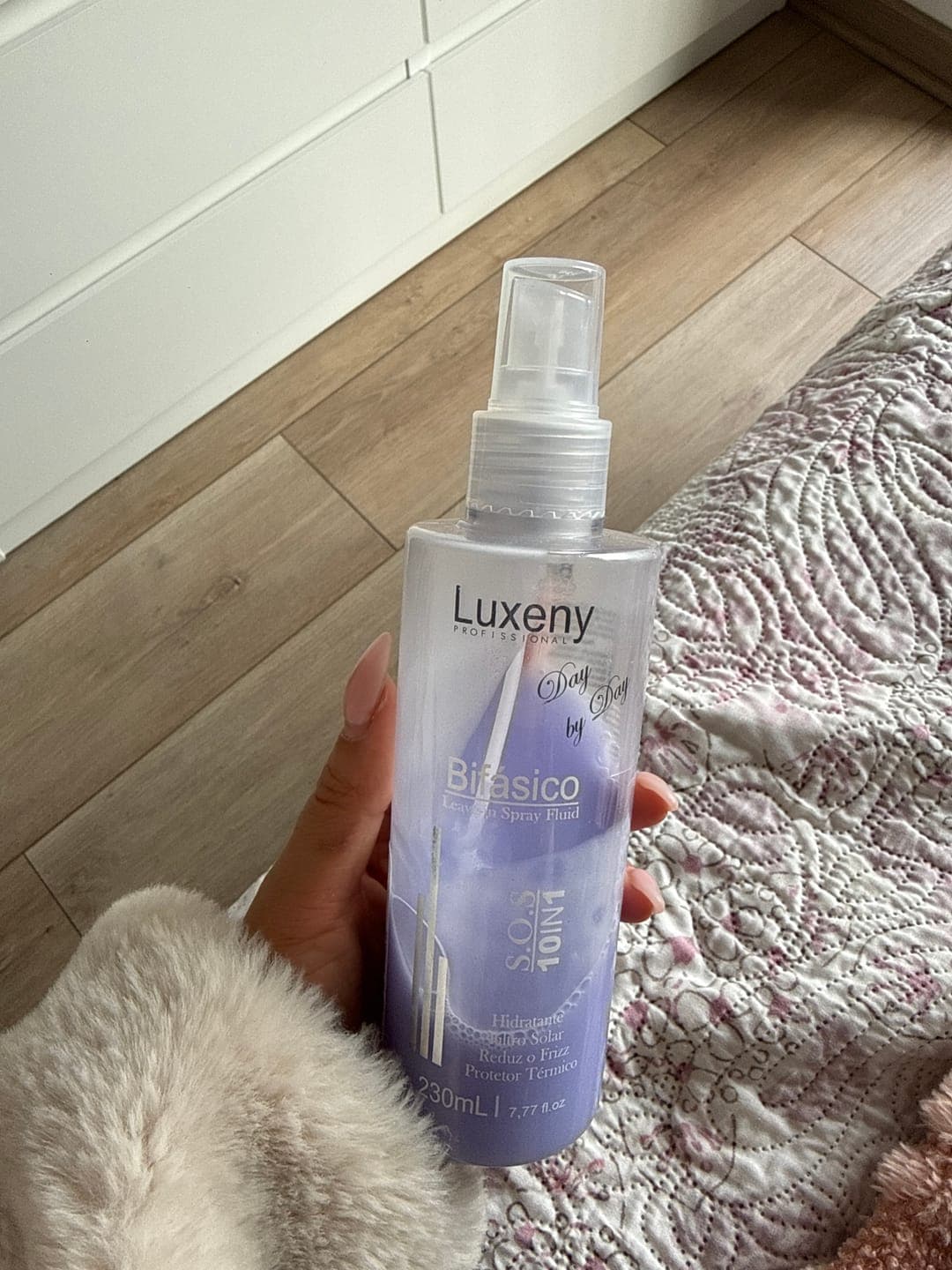 Foto de Francisca O. usando Spray Bifásico 10 en 1 230 ml