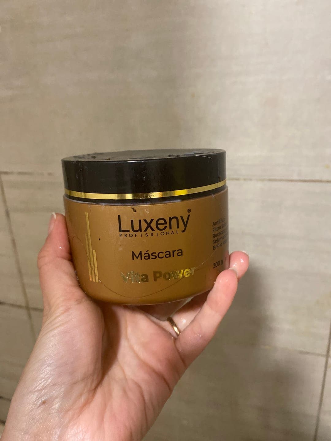 Foto de Carolyn P. usando Mascarilla Vita Power 300g