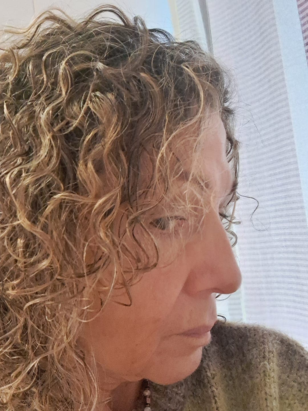 Foto de Cecilia C. usando Activador de Rizos Termoactivo 300 g