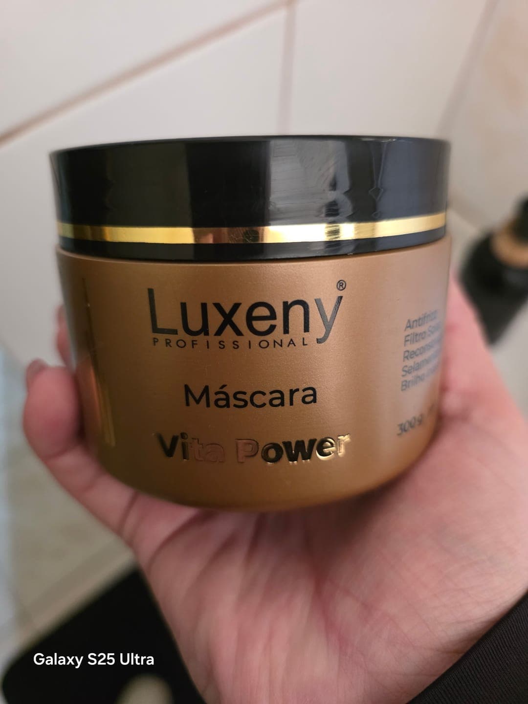 Foto de Geraldin V. usando Mascarilla Vita Power 300g