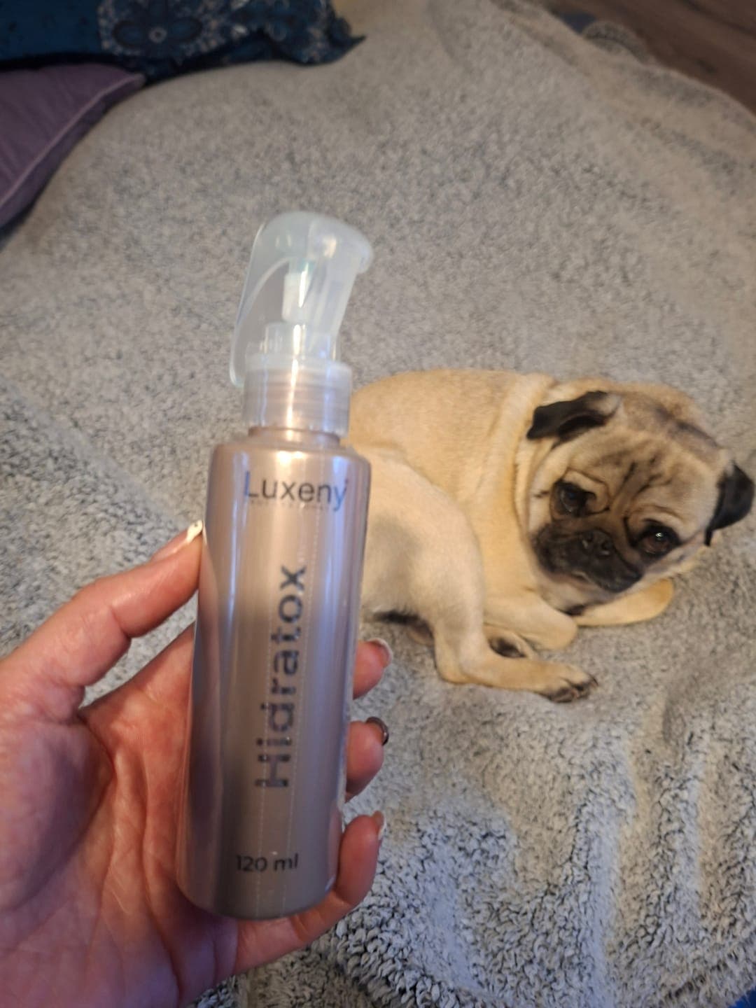 Foto de Carol P. usando Hidratox, tratamiento efecto bótox capilar instantáneo