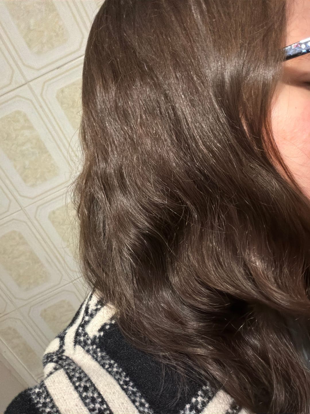 Foto de Yesica G. usando Shampoo Anticaída Jaborandi 300ml
