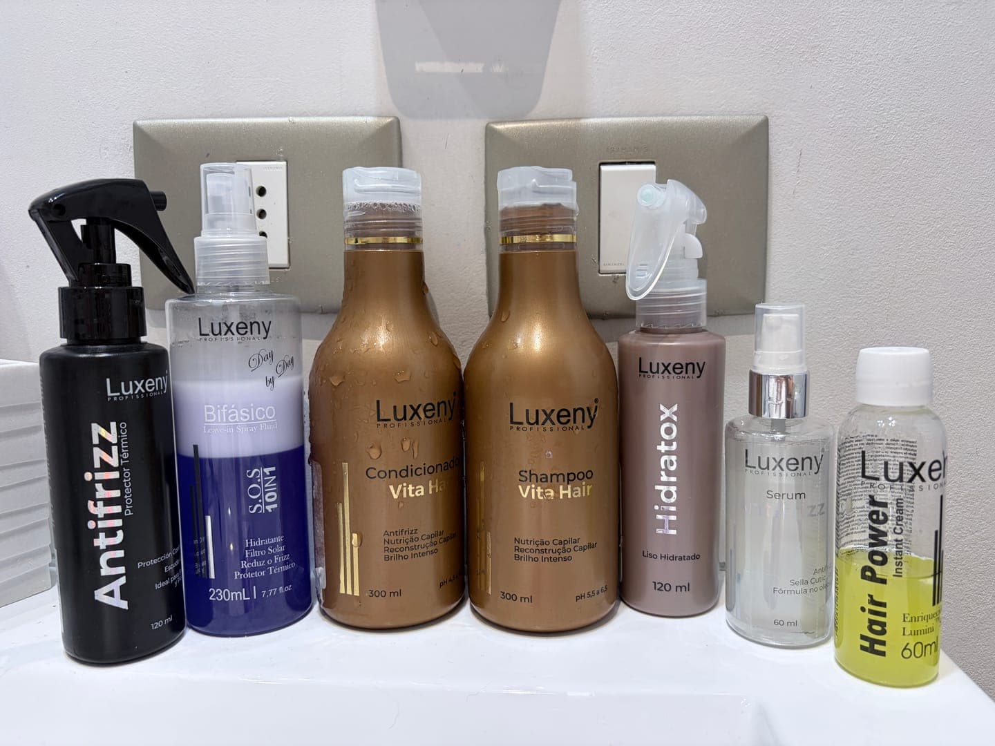 Foto de Daniela M. usando Acondicionador Reconstrucción Vita Hair 300 ml