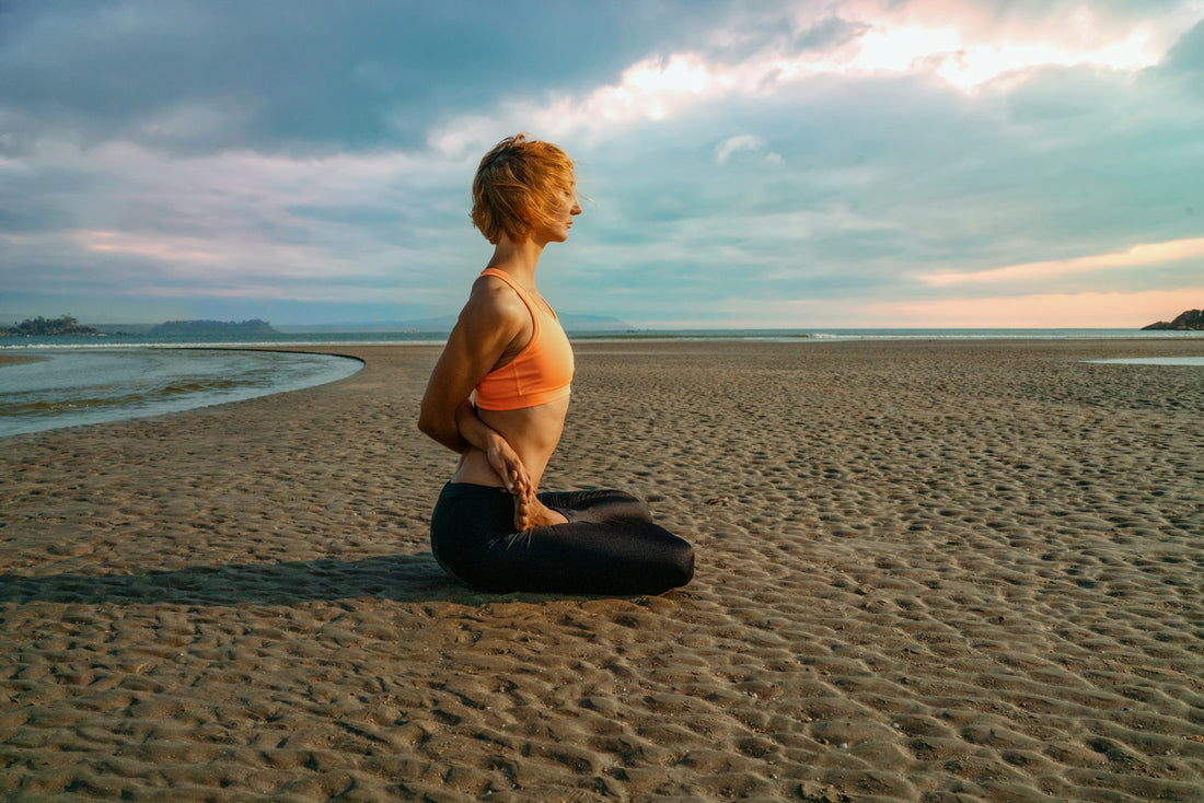 Yoga Capilar: Ejercicios para Estimular el Crecimiento y Reducir el Estrés 🧘‍♀️💆‍♀️